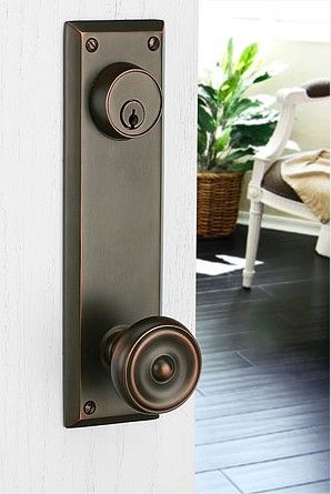 Quincy Style 5 1/2 " Center to Center Keyed