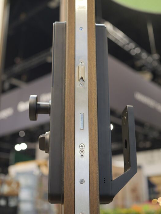 Aura™ Vision Smart Lock: The Intelligent Gateway to Your Home