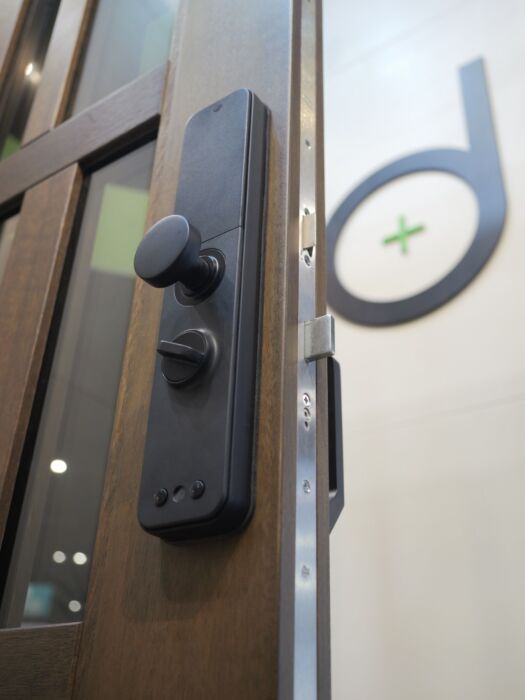 Aura™ Vision Smart Lock: The Intelligent Gateway to Your Home
