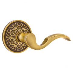 Cortina Lever with Lancaster Rosette