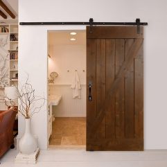 Z Barn Single Door- Knotty Alder